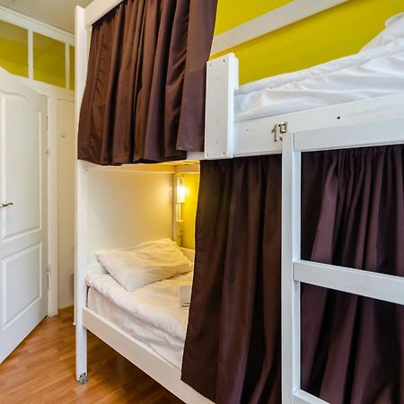 Sun City Hostel Kiev Buitenkant foto