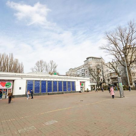 Sun City Hostel Kiev Buitenkant foto