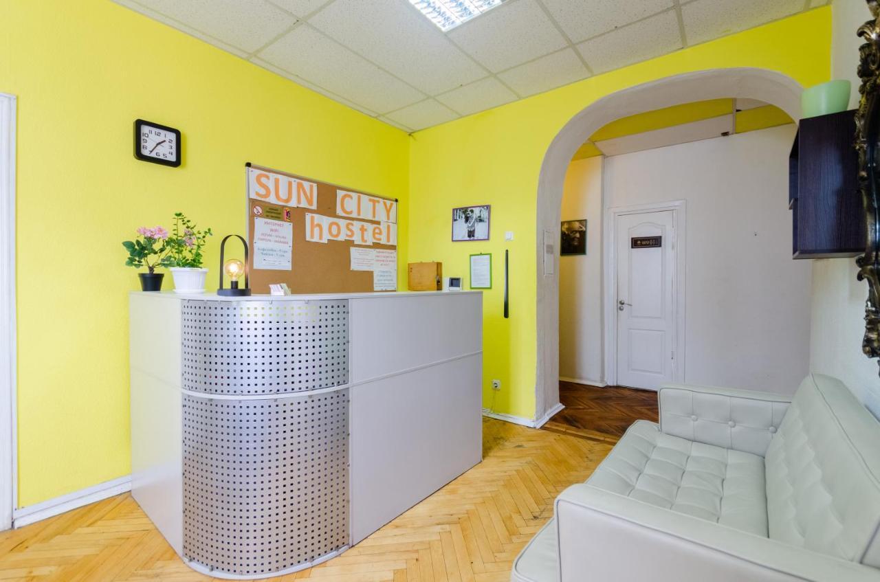 Sun City Hostel Kiev Buitenkant foto